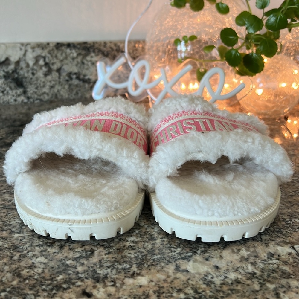 Christian Dior Shearling Slides - Picture 4 of 13